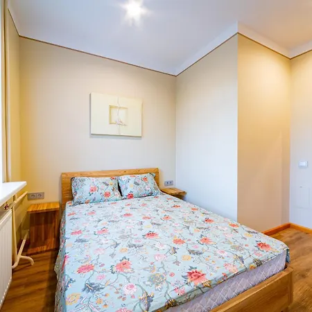 Just Renovated Stories Free Parking * Riga