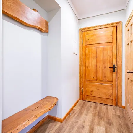 Apartment Just Renovated Stories Free Parking Riga