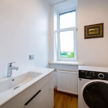 Just Renovated Stories Free Parking Appartamento Riga